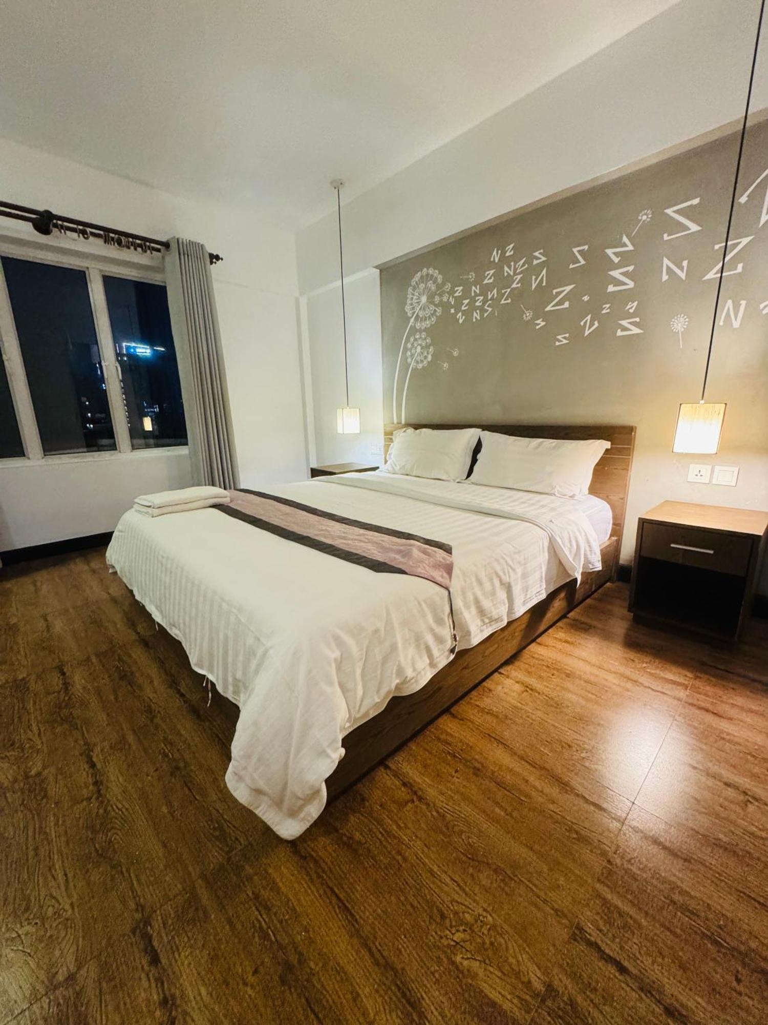 Asiban Quay Boutique Hotel Phnom Penh Exterior photo